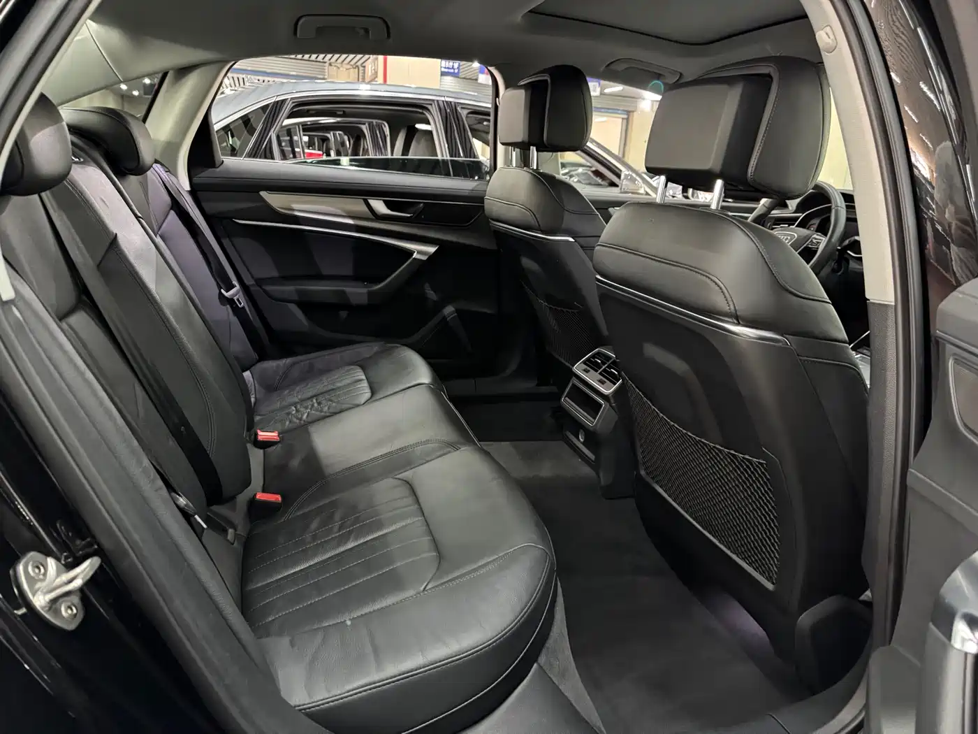 Audi A6L 2020 40 TFSI Luxury Elegance фото 5