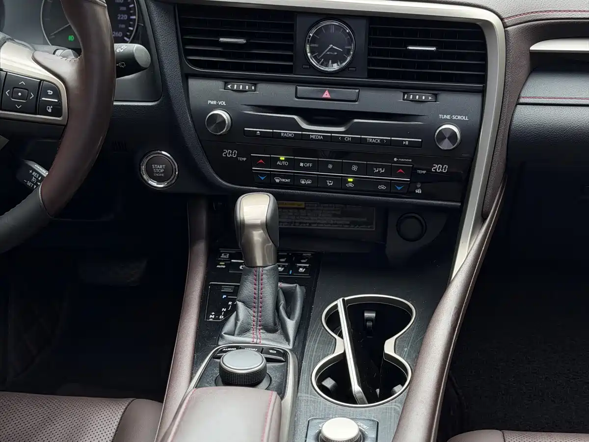 Lexus RX 2016 300 4WD Elegance Edition (China V) фото 8
