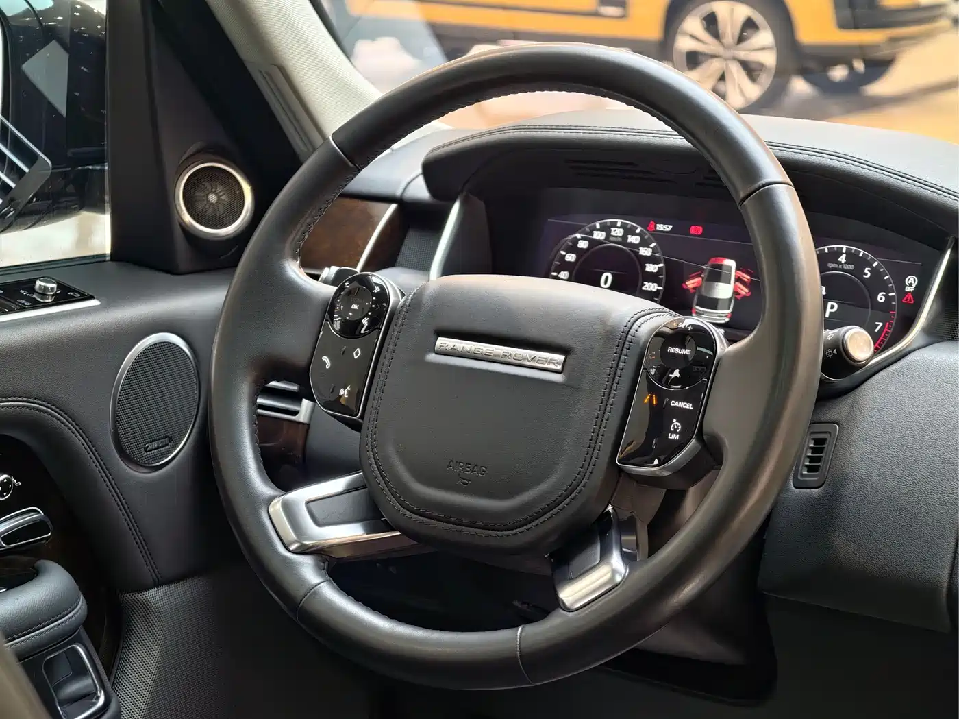 Land Rover Range Rover 2020 3.0 L6 Shengshi Edition фото 21