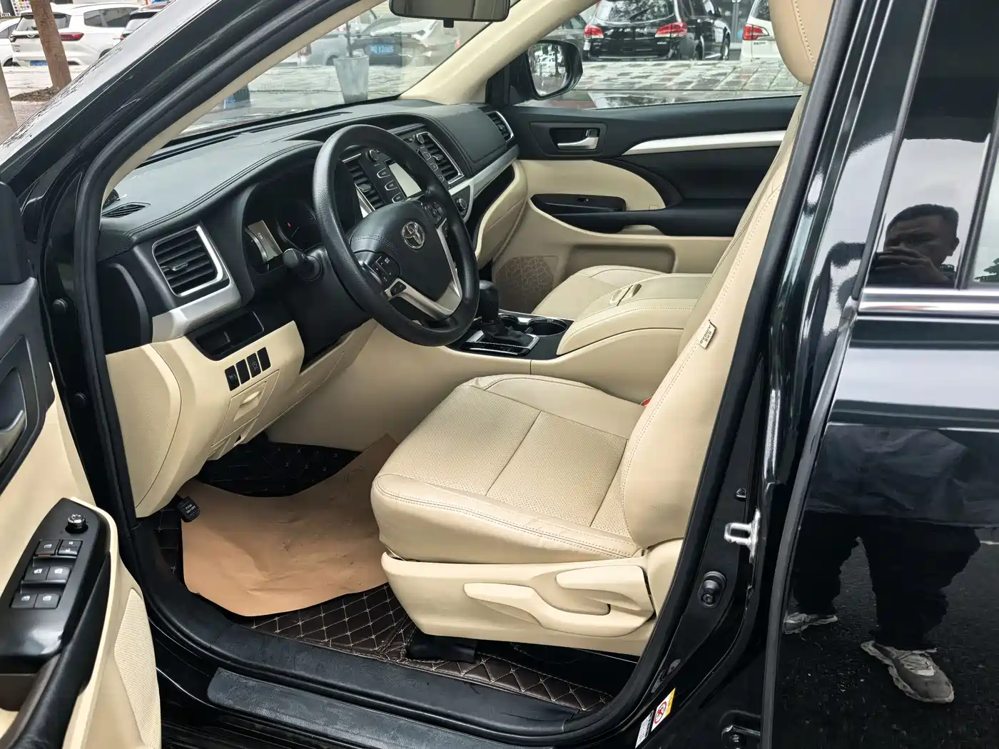 Toyota Highlander 2021 2.0T AWD Elite 7-Seater фото 9
