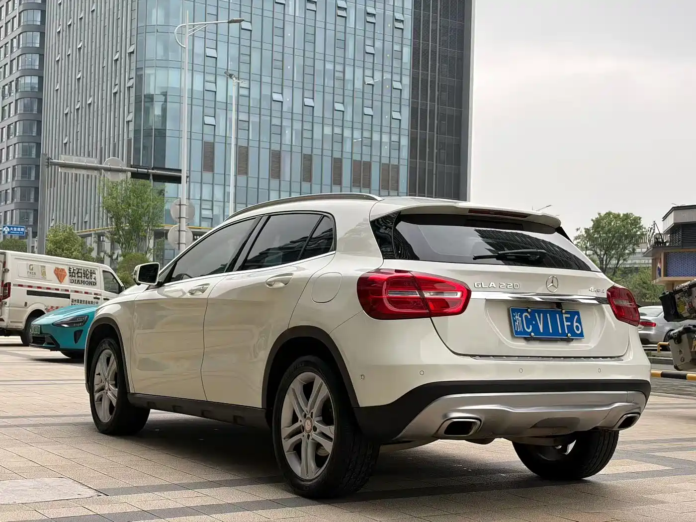 Mercedes-Benz GLA (Import) 2015 GLA 200 фото 9