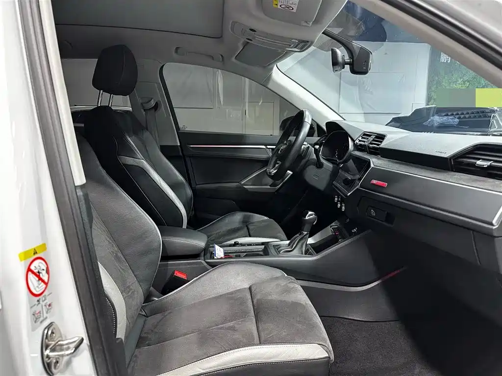 Audi Q3 2022 35 TFSI Fashion Dynamic фото 12