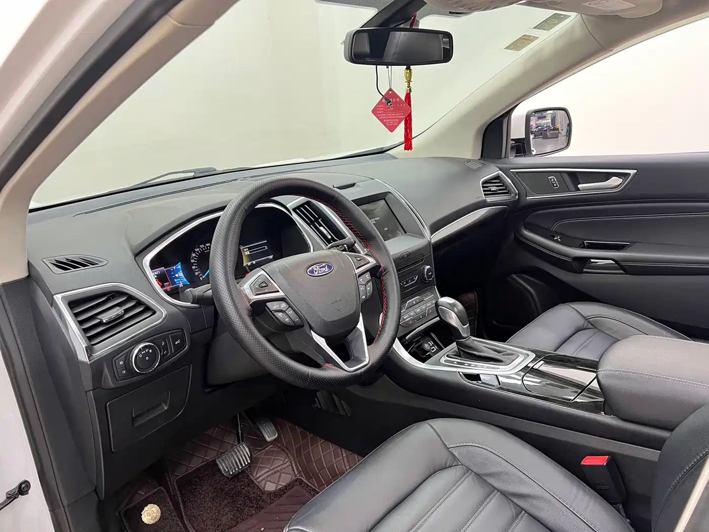 Ford Edge 2019 2018 EcoBoost 245 FWD Luxury 7-seater China V
