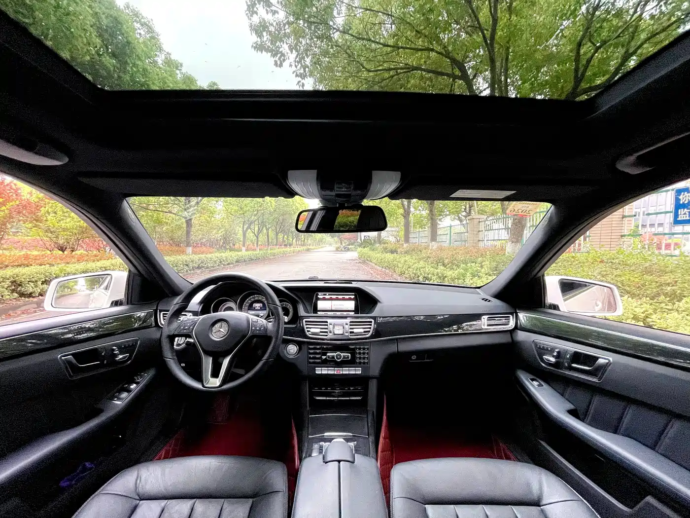 Mercedes-Benz E-Class 2014 Facelift E 300 L Sport фото 5