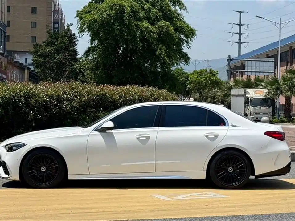Mercedes-Benz C-Class 2022 C 260 L фото 3