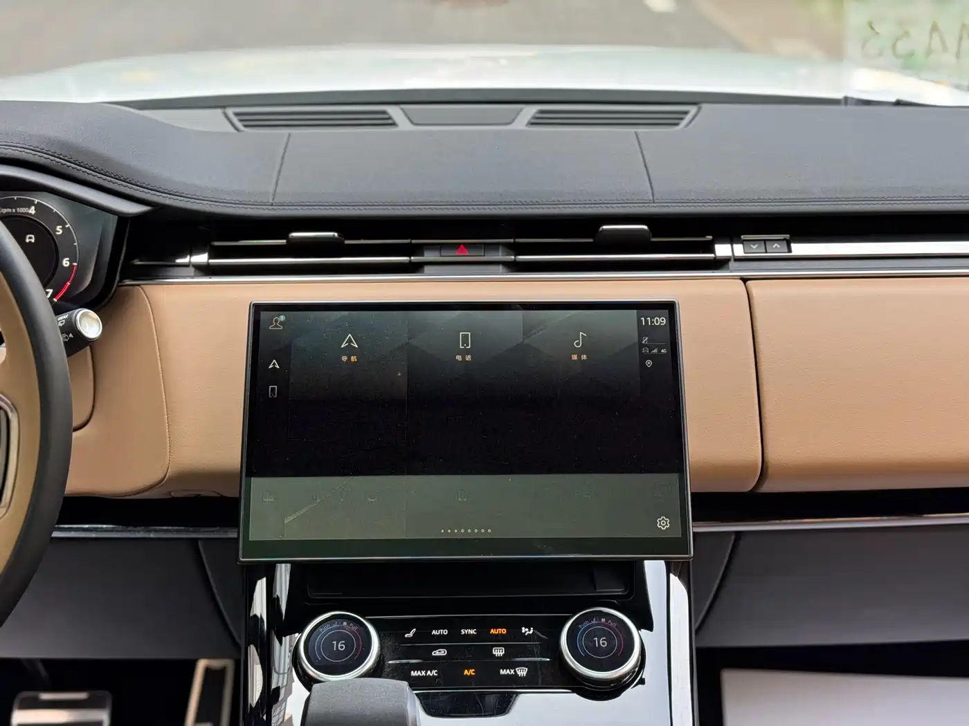 Land Rover Range Rover Sport 2023 400PS Dynamic SE фото 16