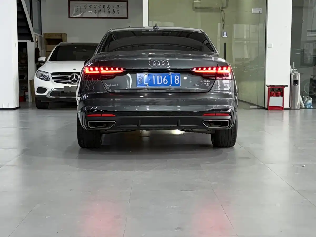 Audi A4L 2024 40 TFSI Luxury Dynamic (Starry Night Edition) фото 5