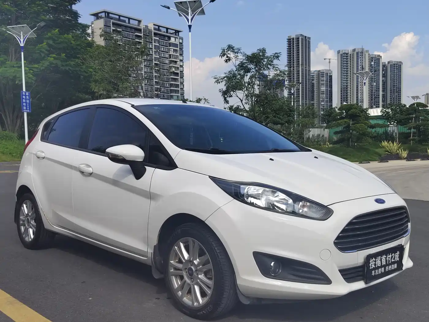 Ford Fiesta 2015 2013 Hatchback 1.5L Automatic Fashion