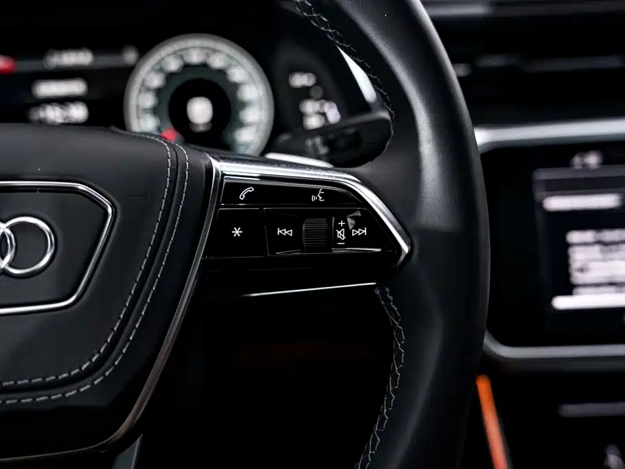 Фото 28 - Audi A7L