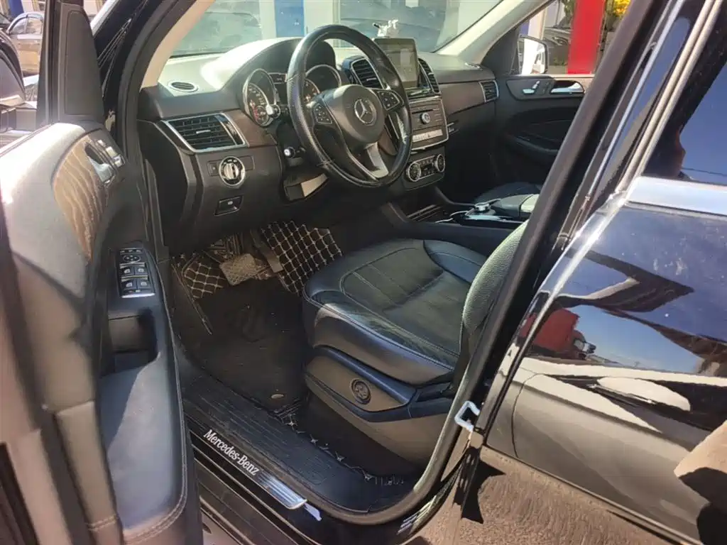 Mercedes-Benz GLE 2017 GLE 320 4MATIC Dynamic фото 16
