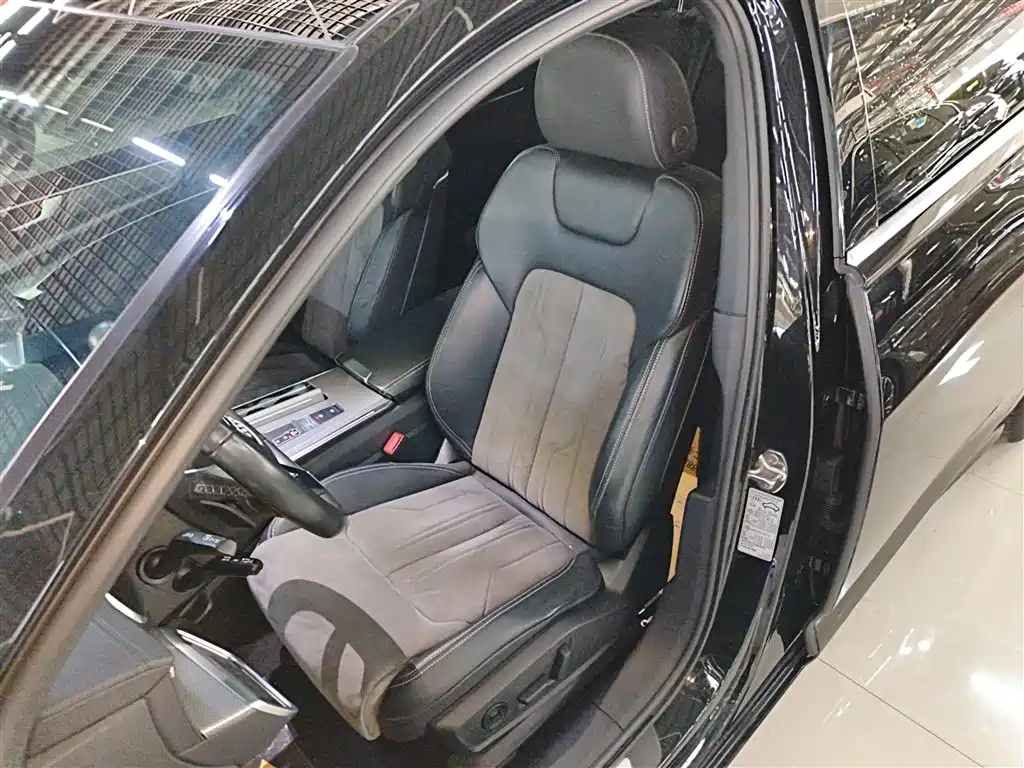 Audi A6L 2022 40 TFSI Luxury Dynamic фото 11