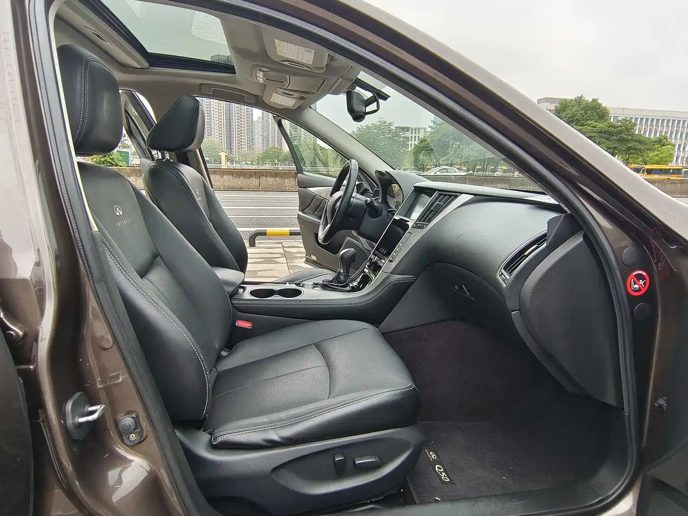 Фото 9 - Infiniti Q50