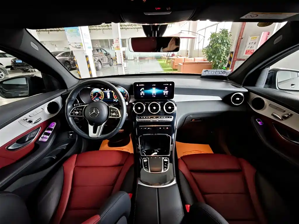 Mercedes-Benz GLC Coupe 2020 GLC 260 4MATIC Coupe SUV фото 23