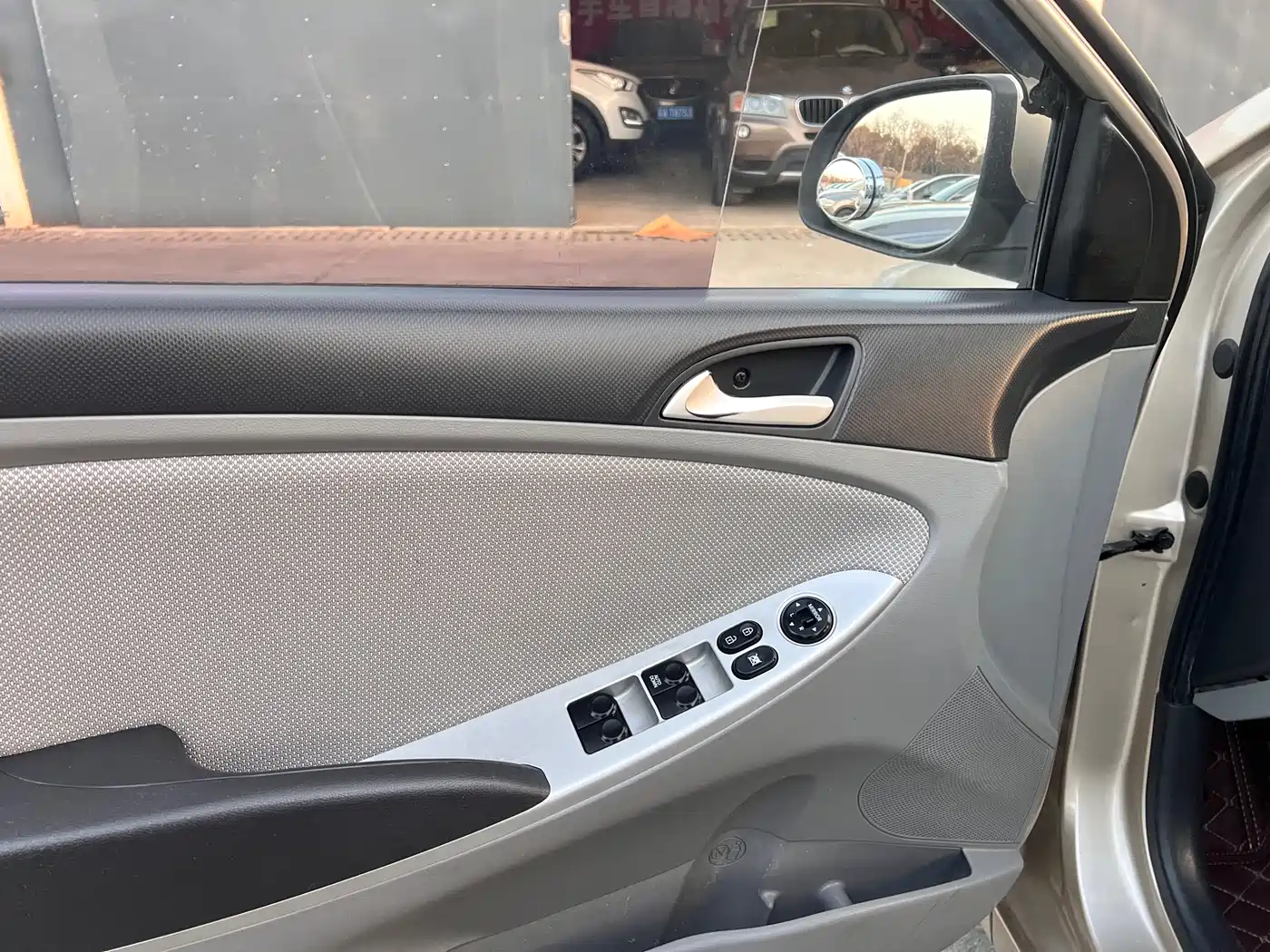 Hyundai Verna 2014 1.4L Automatic Smart GLS фото 6