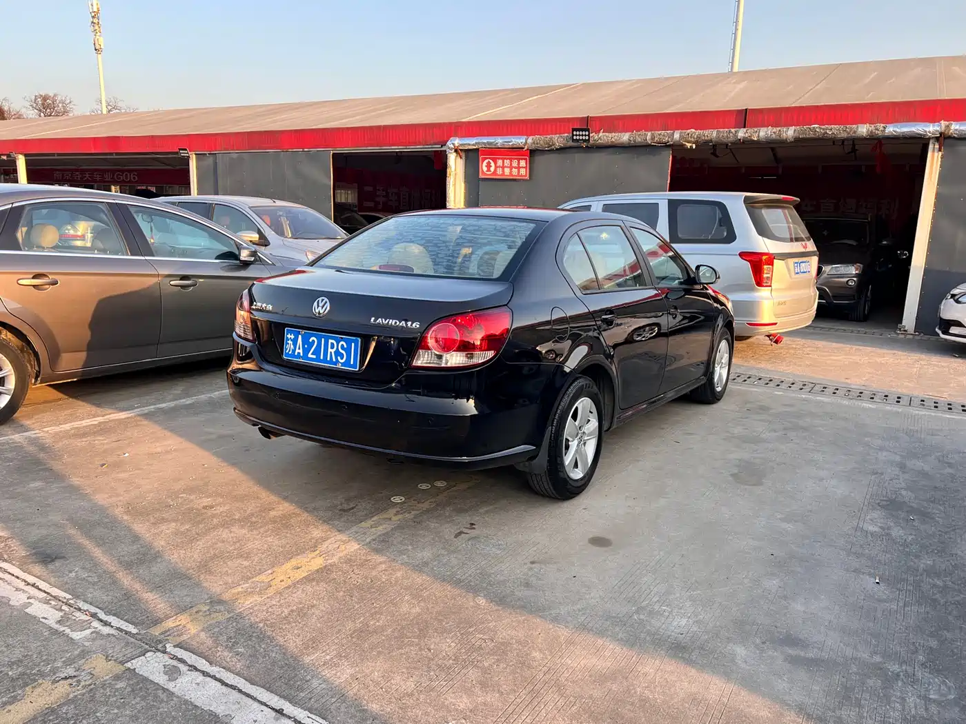 Volkswagen Lavida 2013 Classic 1.6L Manual Style Edition фото 19