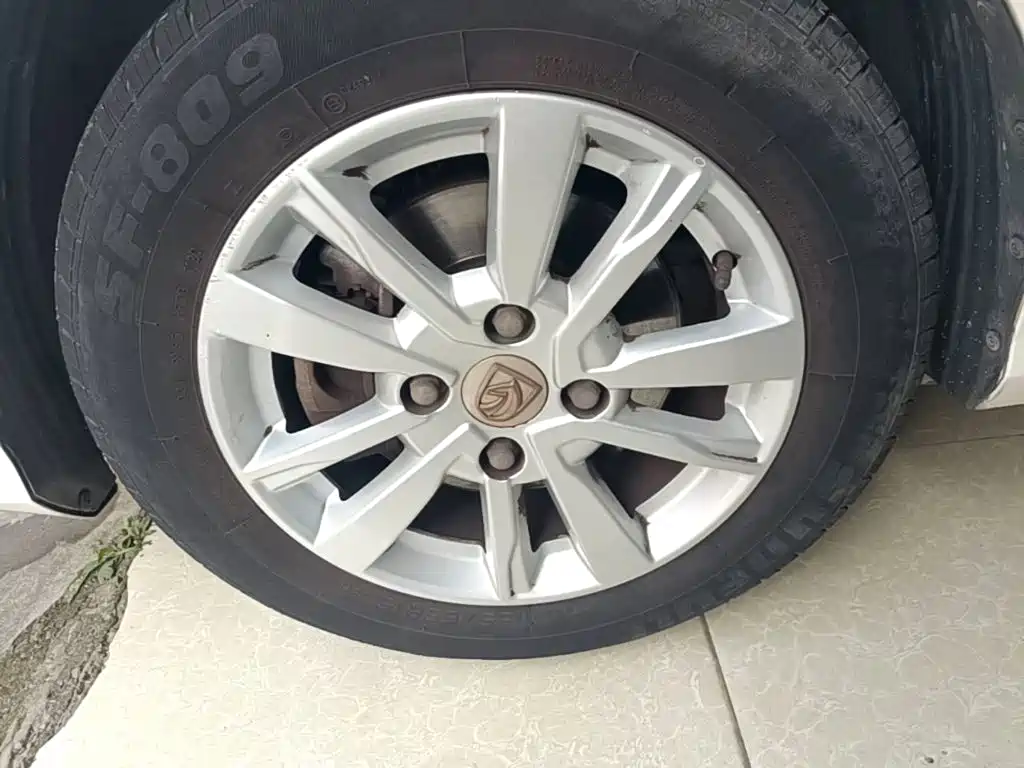 Baojun 360 2019 2019 1.5L CVT Elite (China VI)