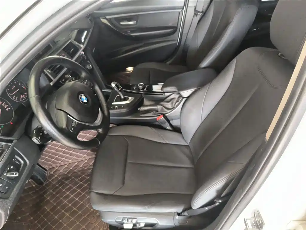 BMW 3 Series 2016 320Li Progressive фото 15