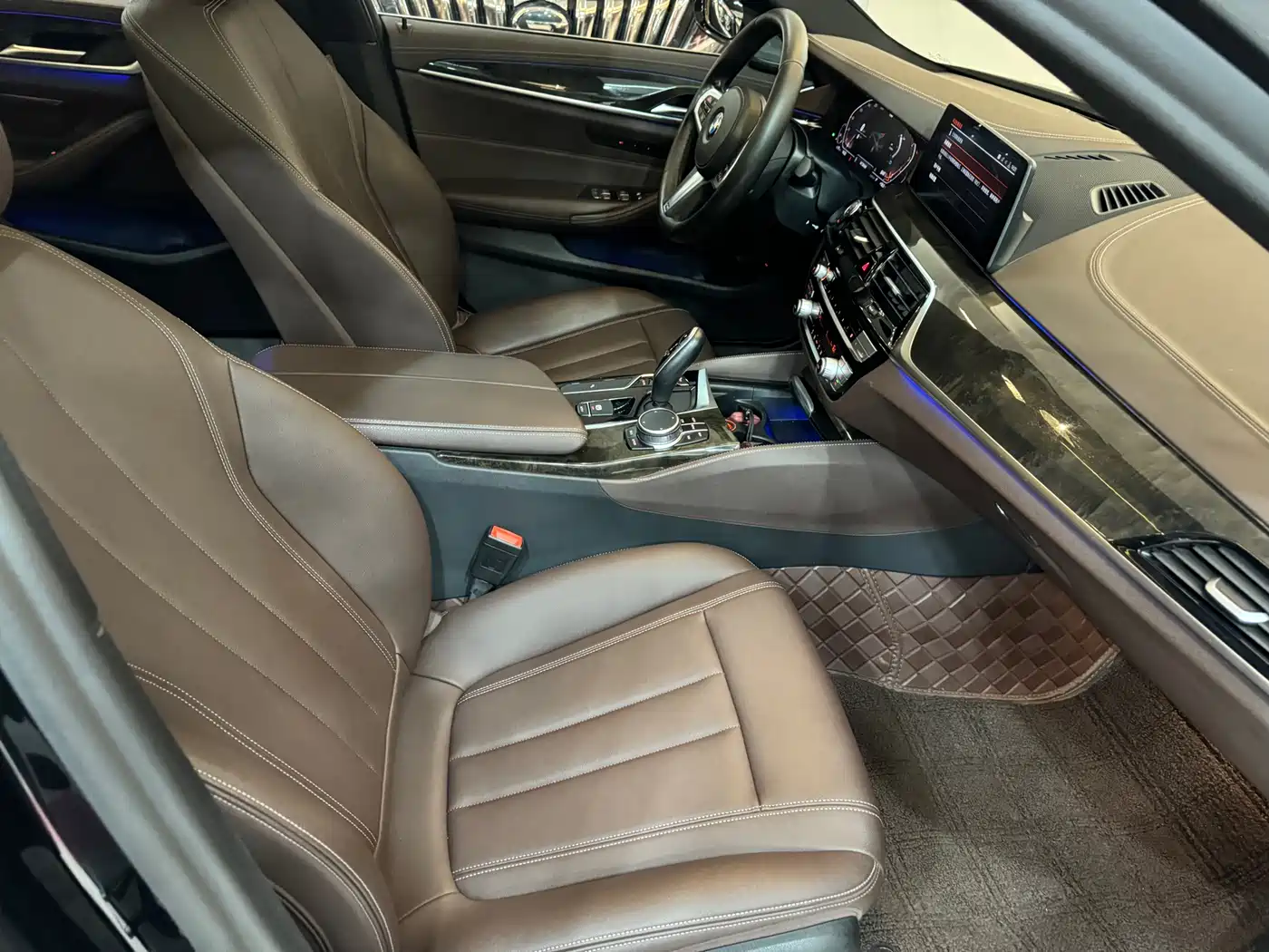 BMW 5 Series 2018 525Li Luxury Package фото 10