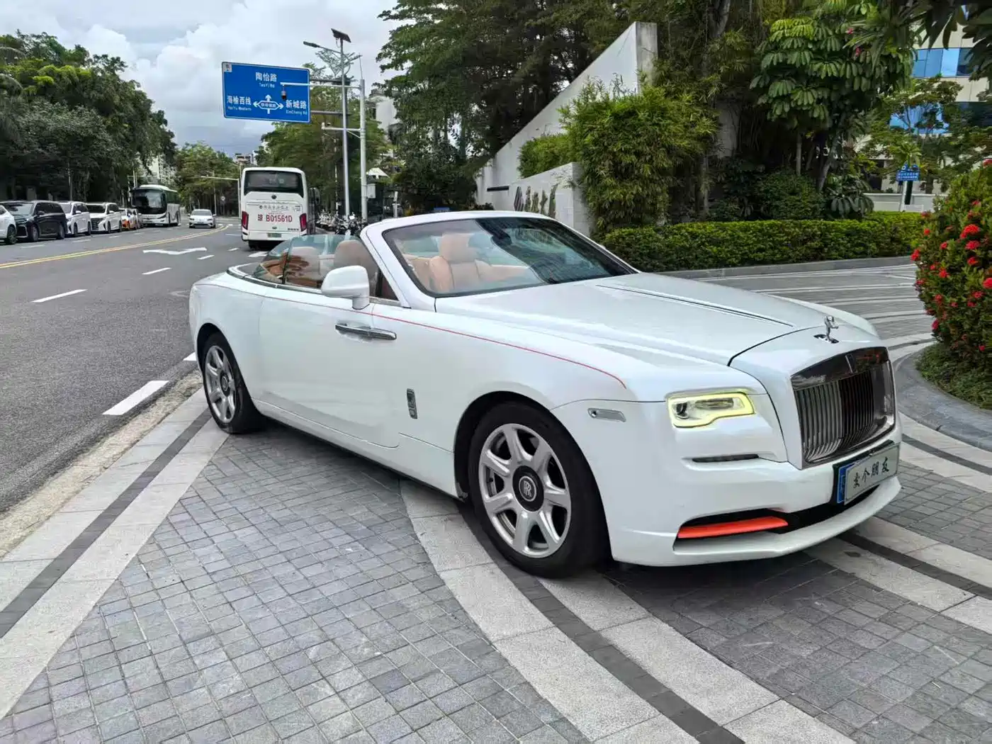 Rolls-Royce Dawn 2019 2015 6.6T Standard
