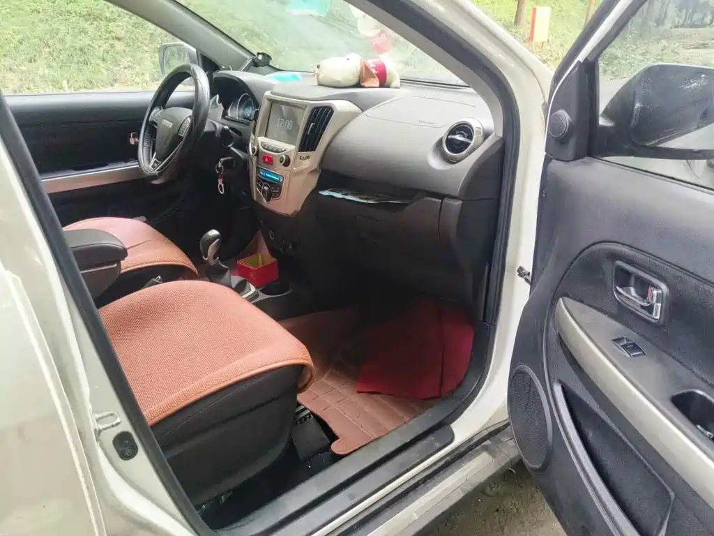 Haval H1 2016 2017 Red Label 1.5L AMT Luxury