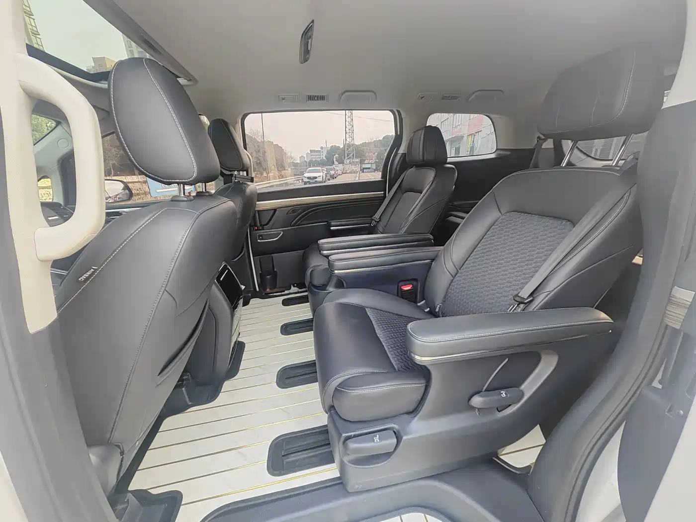 GAC Trumpchi Trumpchi M8 2023 Leading Series 390T Luxury Edition фото 6