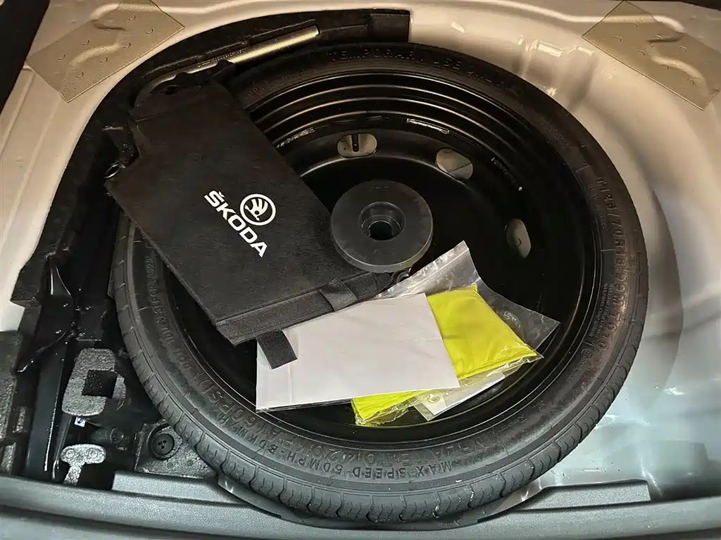 Škoda Karoq 2023 TSI280 Smart Edition фото 10