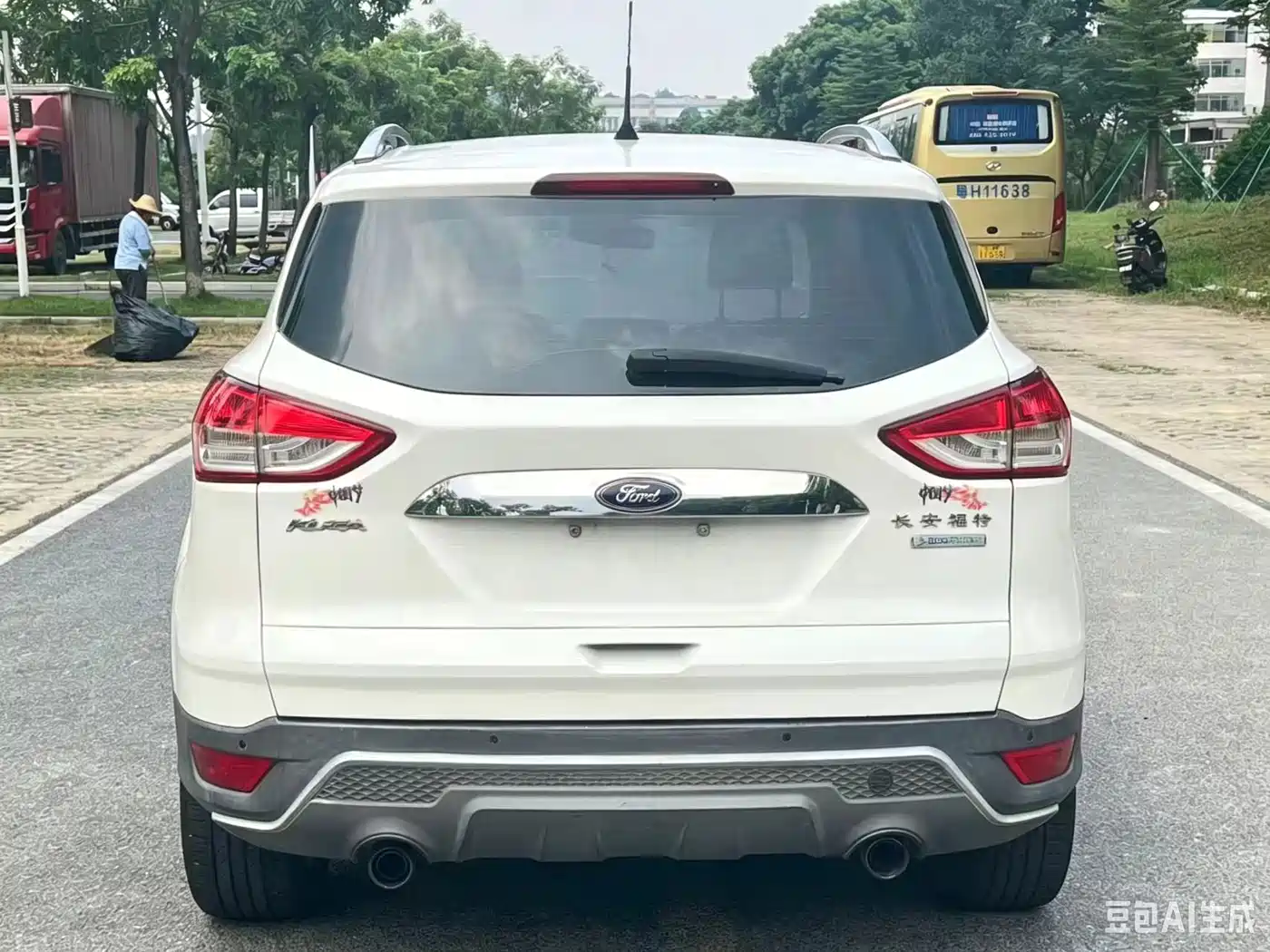 Фото 24 - Ford Kuga