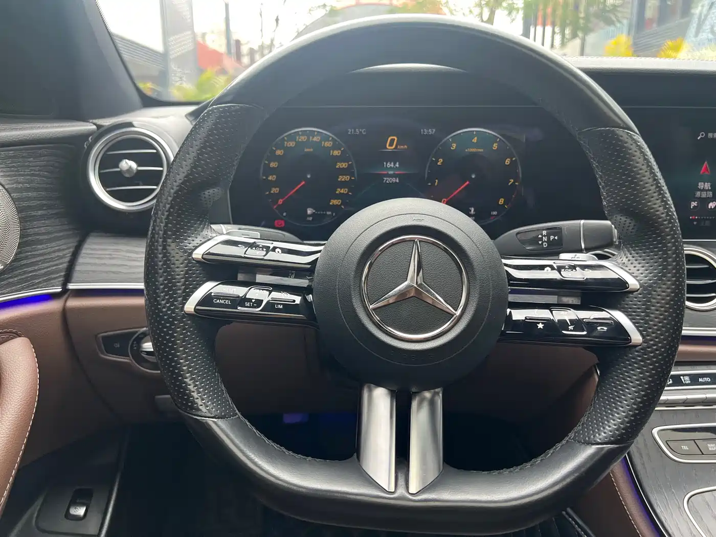 Mercedes-Benz E-Class 2022 E 300 L Sport Luxury фото 10