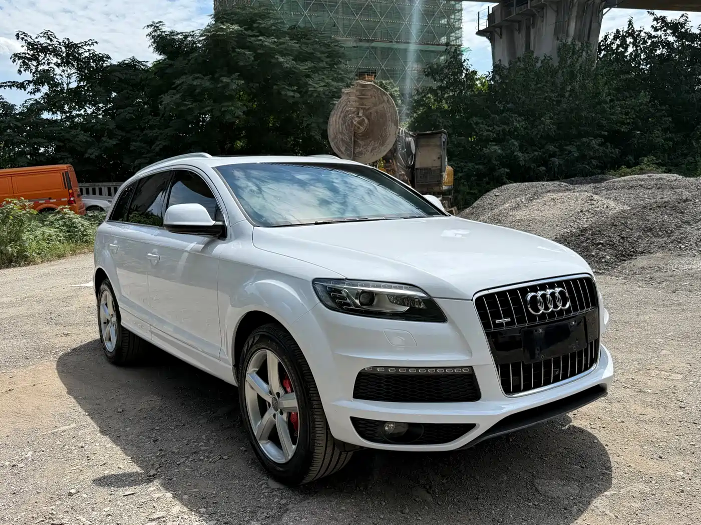 Photo 3 - Audi Q7