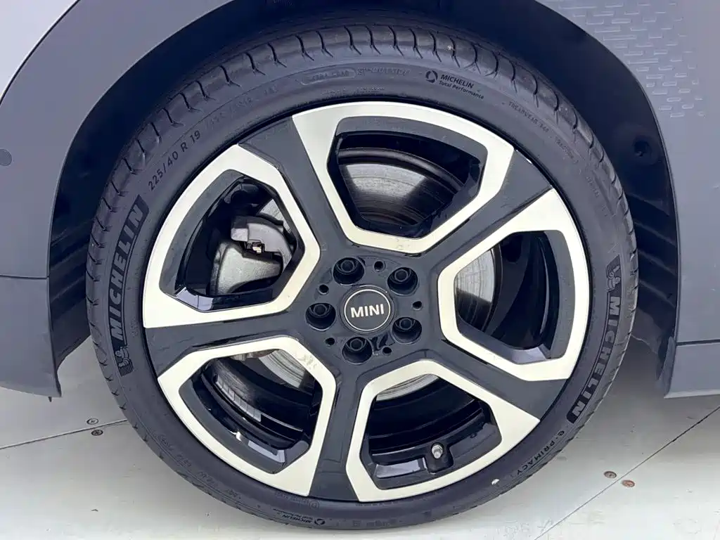 MINI Electric MINI ACEMAN 2025 2024 Model SE Artist