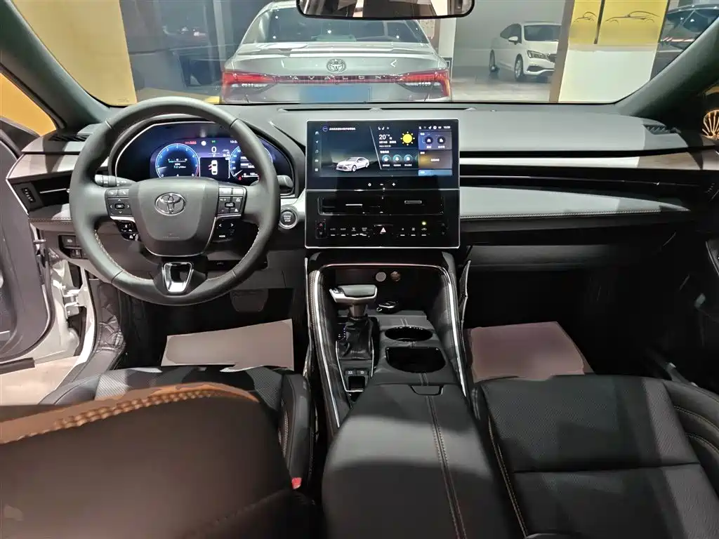 TOYOTA ASIAN DRAGON