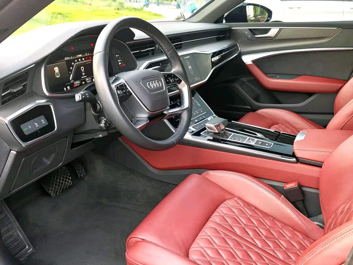 Audi A7L 2023 2023 45 TFSI quattro S-line Black Warrior Edition