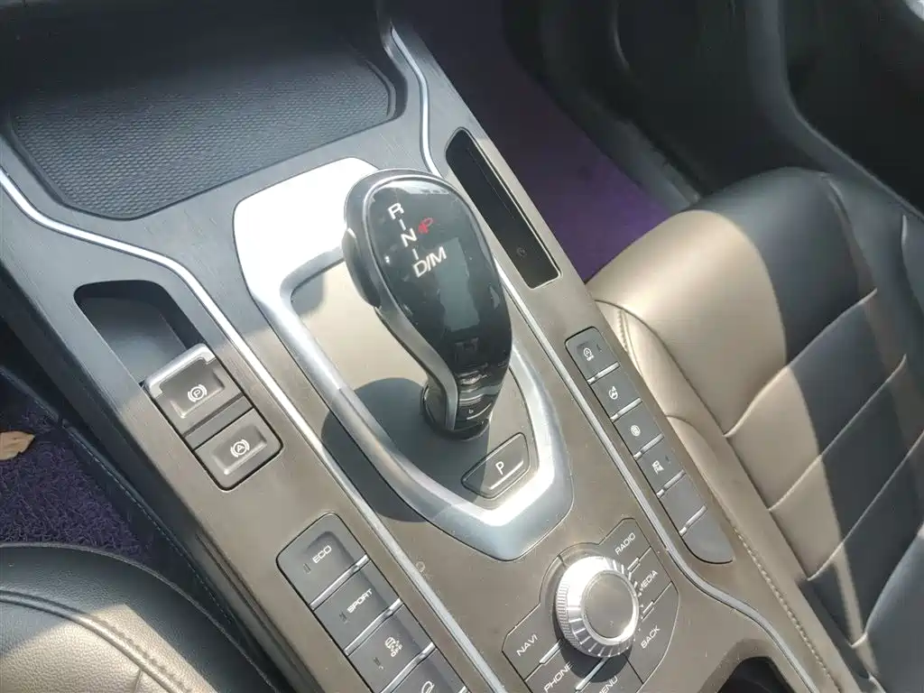 WEY VV5 2019 2019 1.5T 2WD Style Pioneer