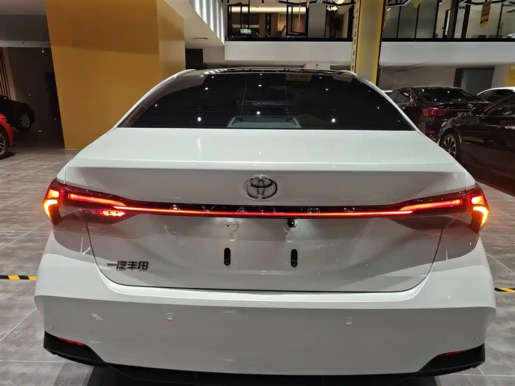 TOYOTA ASIAN DRAGON