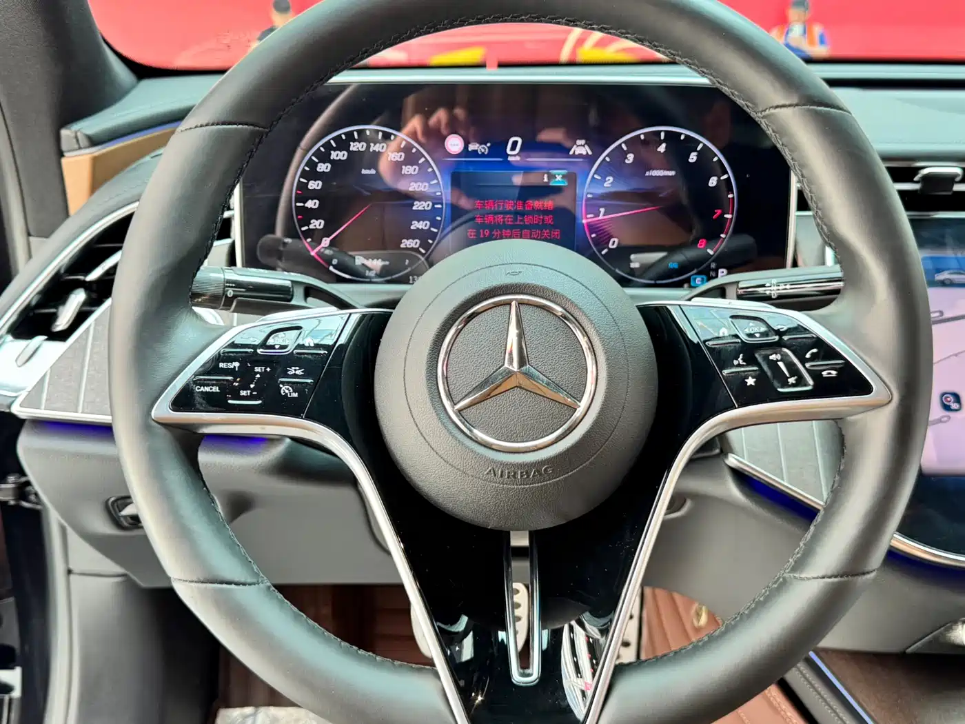 Mercedes-Benz E-Class 2025 E 300 L Fashion фото 5