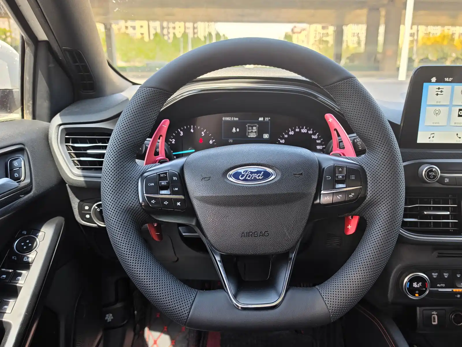 Фото 7 - Ford Focus