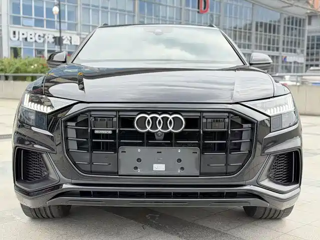 Audi Q8 2021 Model 55 TFSI Exclusive Dynamic — фото 2