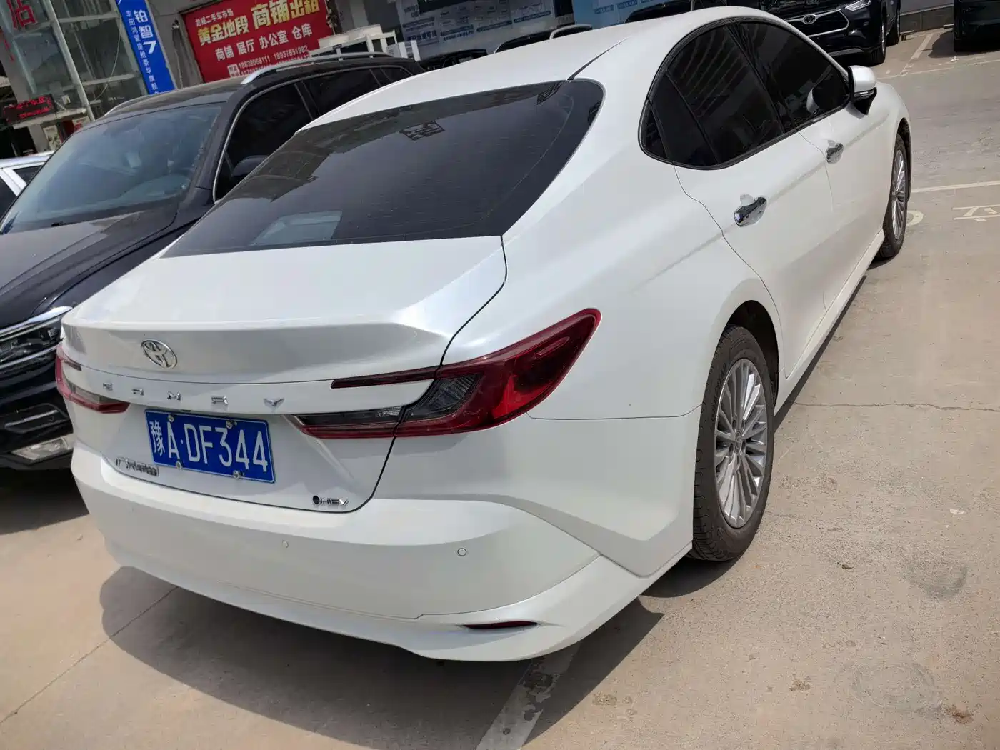 TOYOTA CAMRY