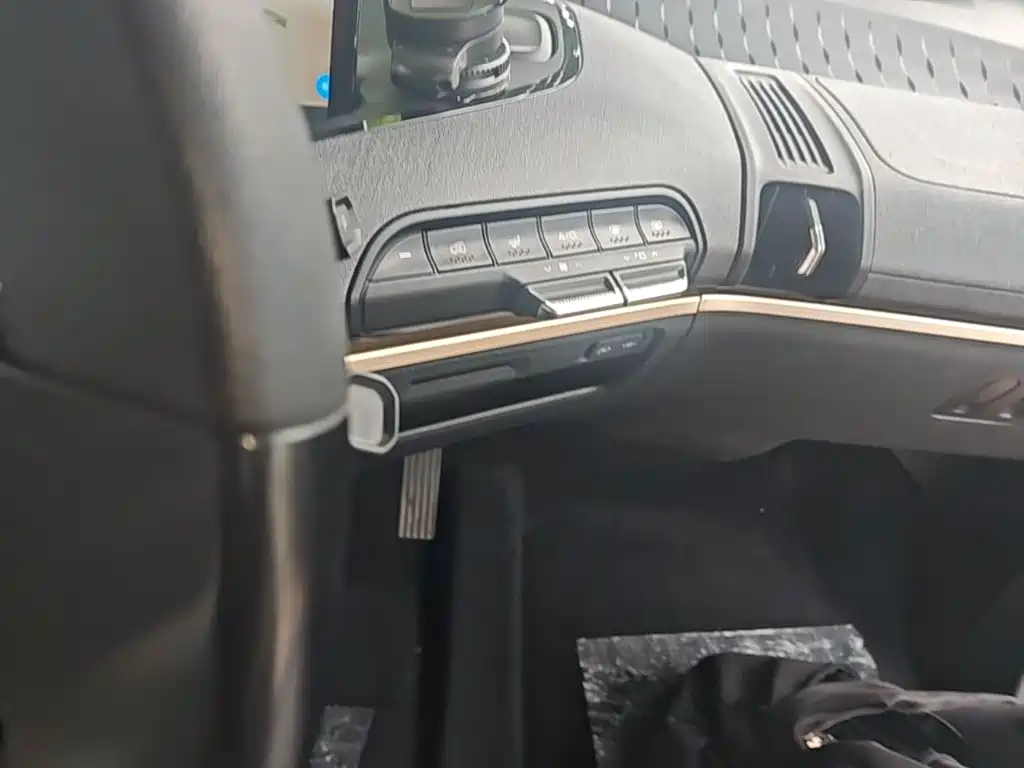 Baojun KiWi EV 2021 2021 Artist LFP