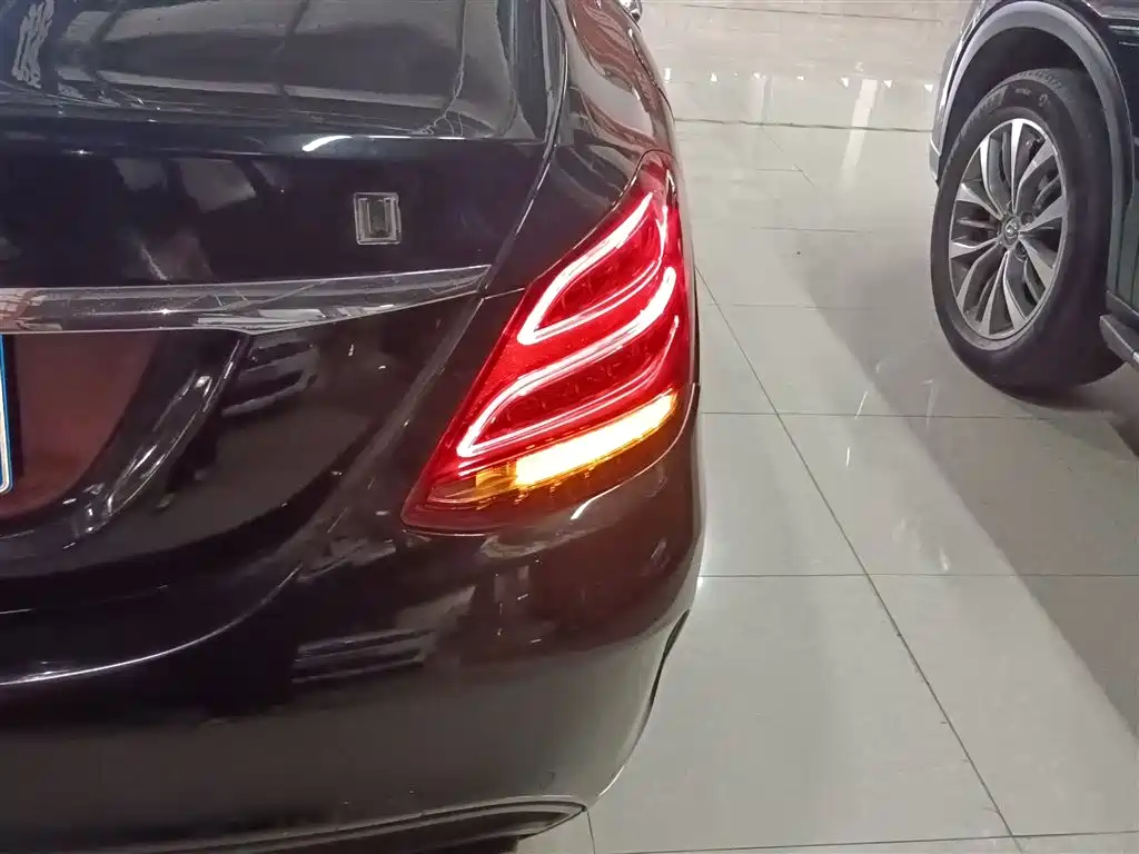 Mercedes-Benz C-Class 2017 Facelift C 200 L Sport Edition фото 8