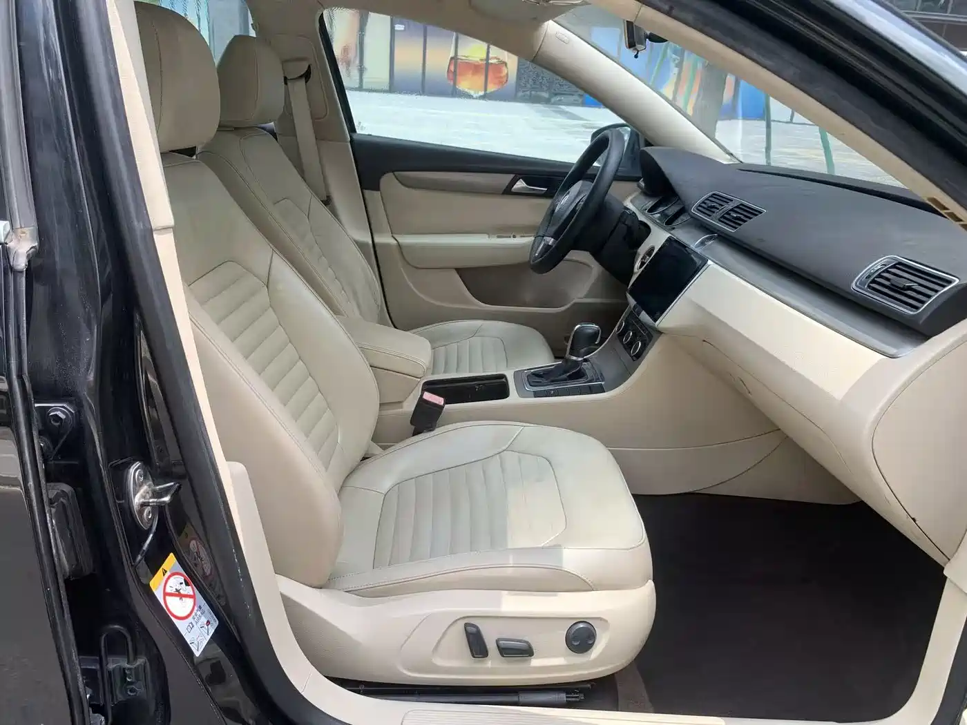 Volkswagen Magotan 2012 Facelift 1.8TSI Luxury фото 7