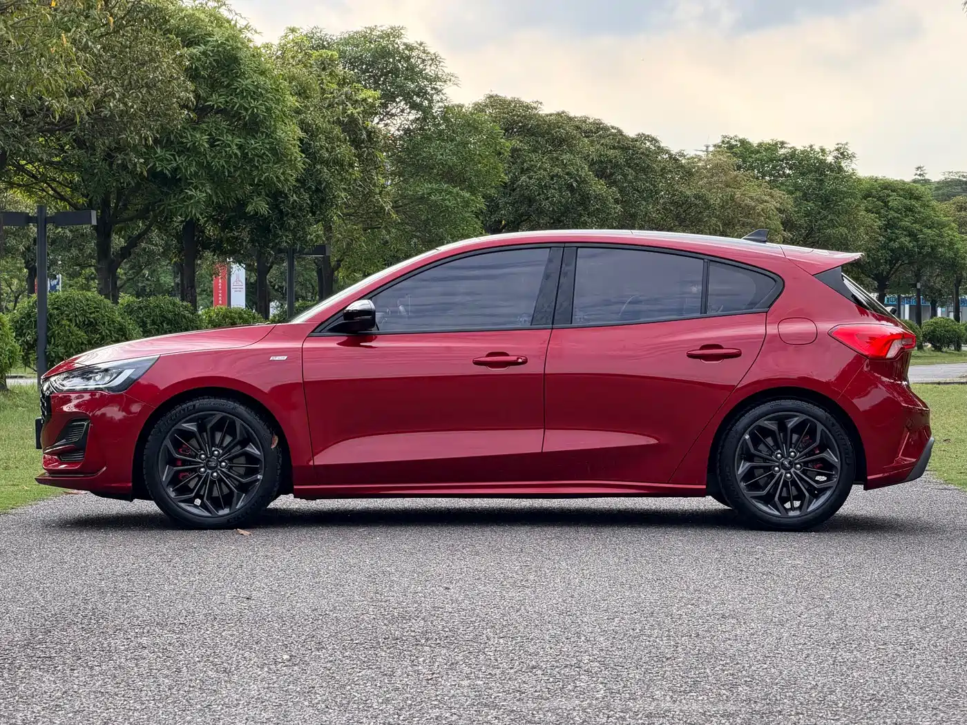 Ford Focus 2022 2022 Hatchback EcoBoost 180 Automatic ST Line