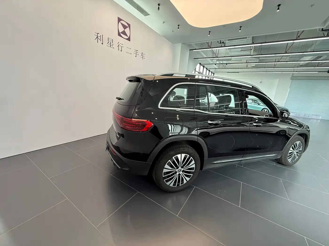 Mercedes-Benz EQB 2025 2025 EQB 260
