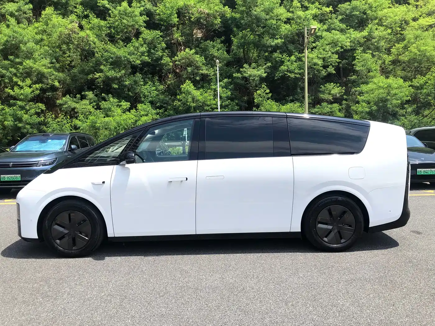 Li Auto MEGA, миниатюра 8