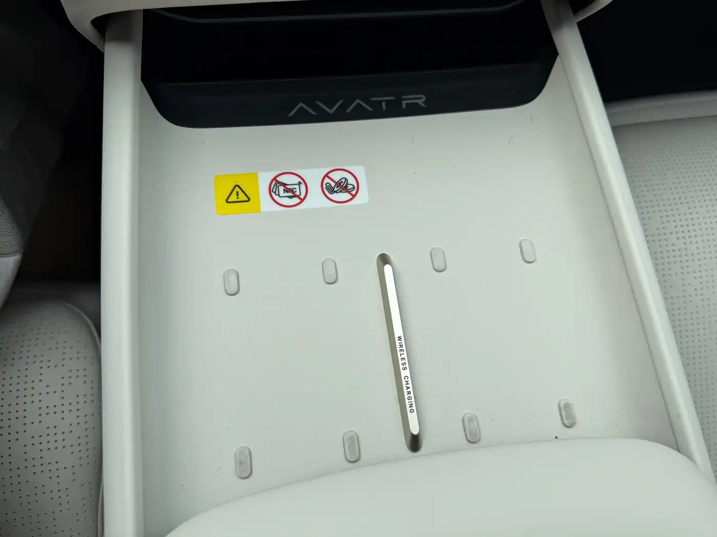 Avatr 06 2025 Model Pro Extended Range Edition фото 19