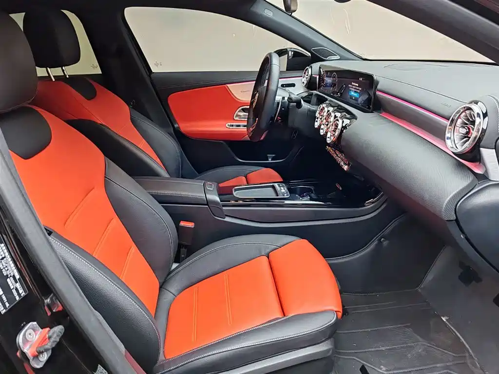 Mercedes-Benz A-Class AMG 2025 2025 AMG A 35 L 4MATIC