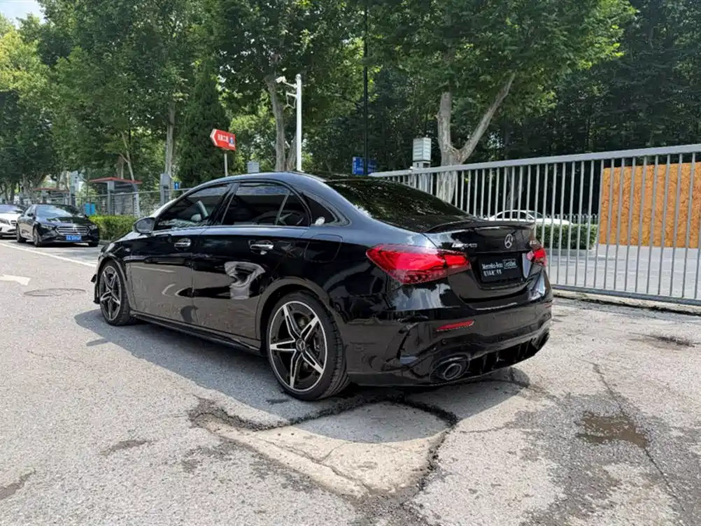 Mercedes-Benz A-Class AMG 2025 2025 AMG A 35 L 4MATIC