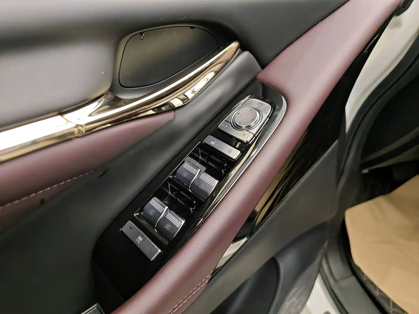 GAC Trumpchi Trumpchi M8 2024 Master Series 400T Ultimate Edition фото 9