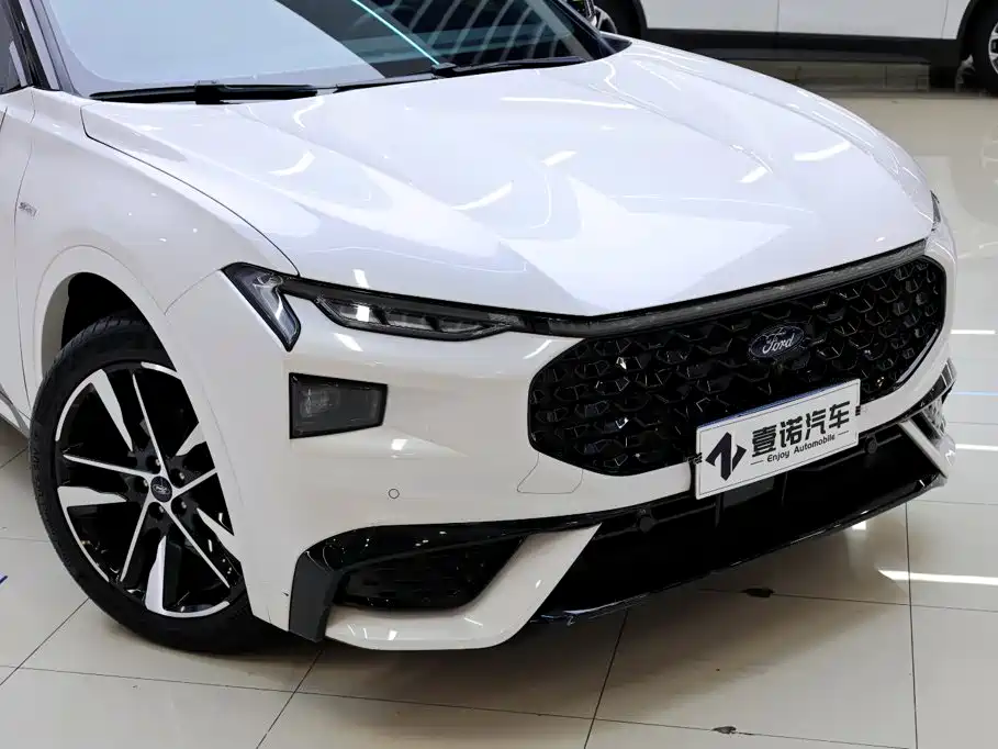 Ford EVOS 2024 2022 Facelift EcoBoost 245 ST-Line