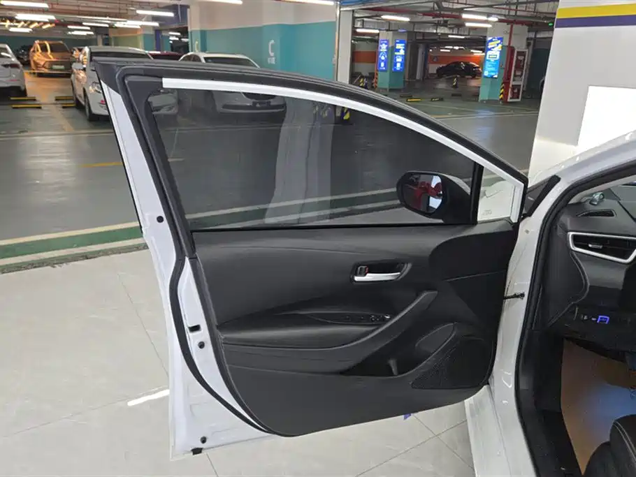 Toyota Corolla 2021 1.2T S-CVT Elite PLUS Edition фото 7